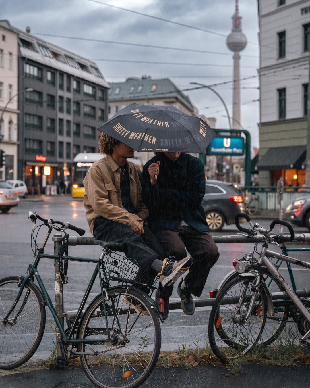 THE KARHU X KNIRPS “SH*TTY WEATHER” PACK