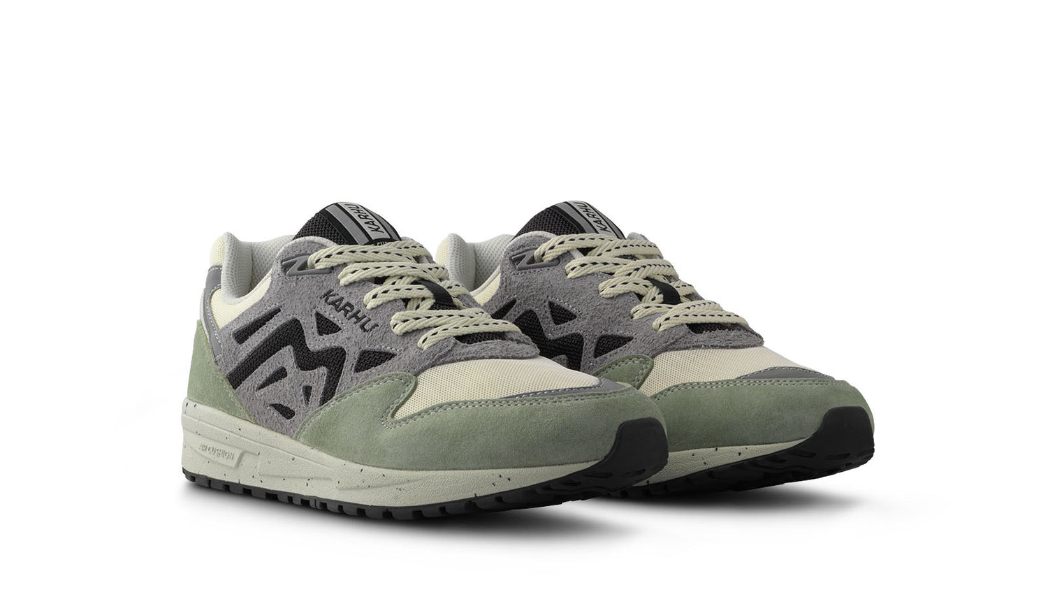 Karhu-Legacy-96-Tea-Jet-Black-F806088-3