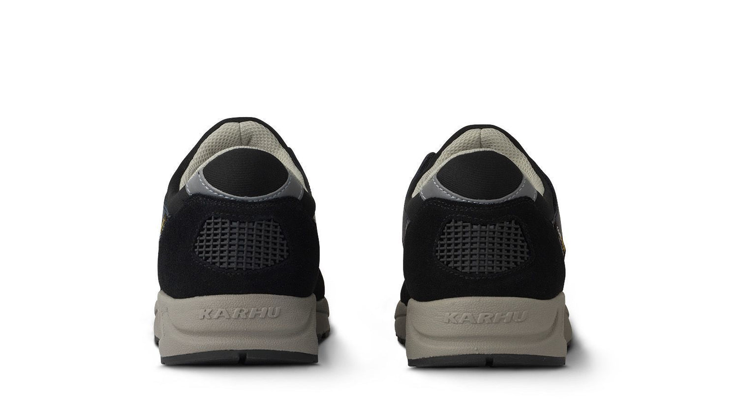 Karhu Aria 95 Caviar / Vintage Khaki F803118 sneakers