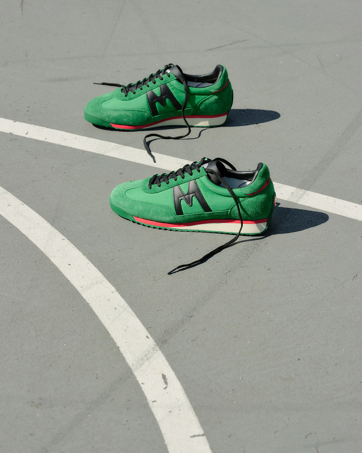 MESTARI 76 - GREEN BEE / JET BLACK