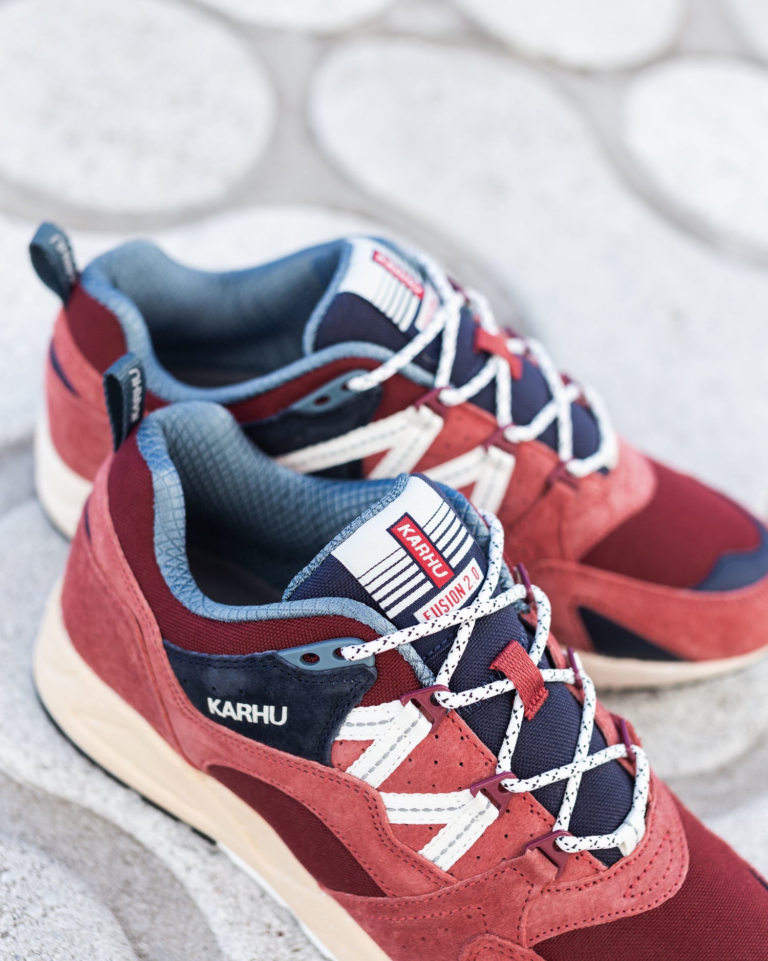 FUSION 2.0 - MINERAL RED / LILY WHITE F804157