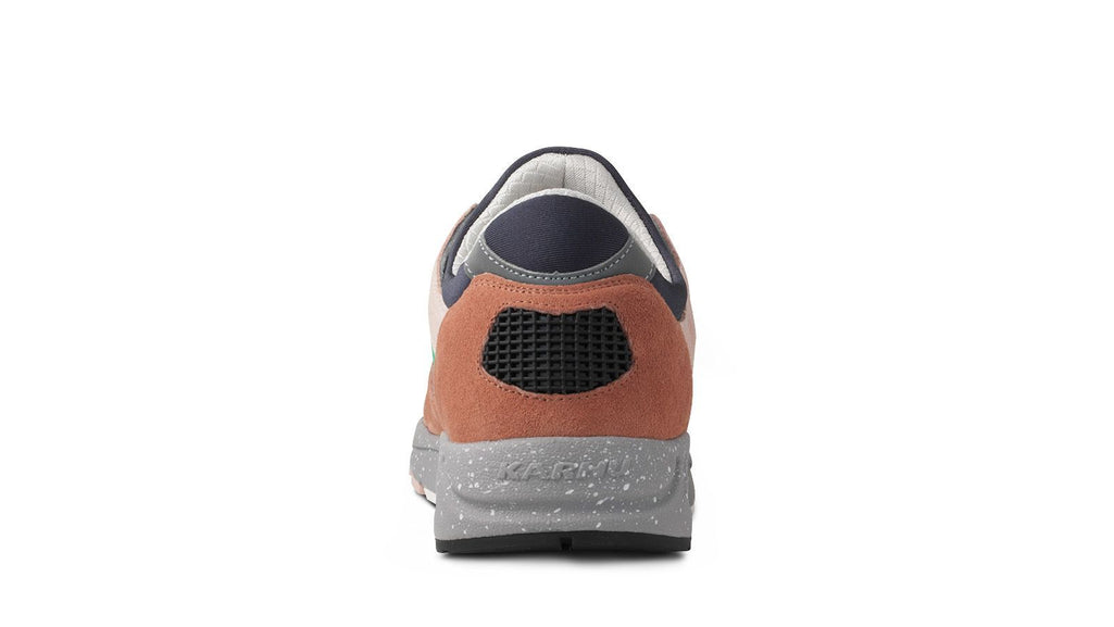 ARIA 95 “NORTHERN LIGHTS” PACK - CORK / BLARNEY F803091