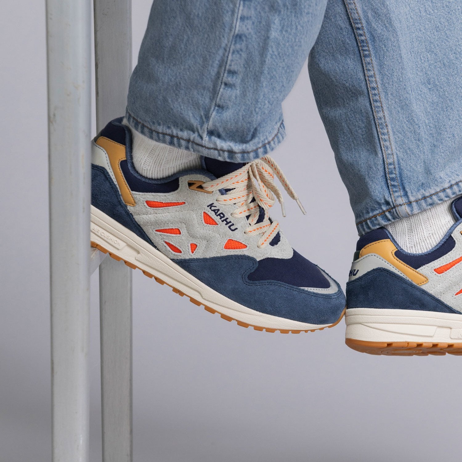 Karhu Legacy 96 – Vintage Indigo / Flame – Karhu US