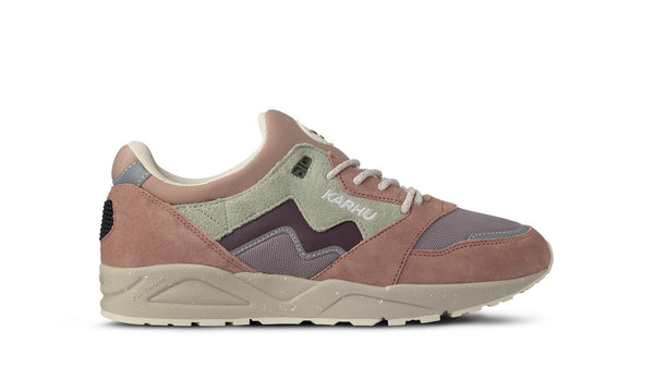 Karhu Aria 95 - Warm Taupe / Fig | Vintage Sneakers – Karhu US