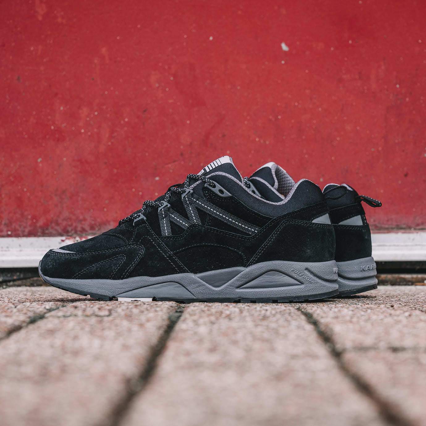 KARHU FUSION 2.0 - BLACK/BLACK