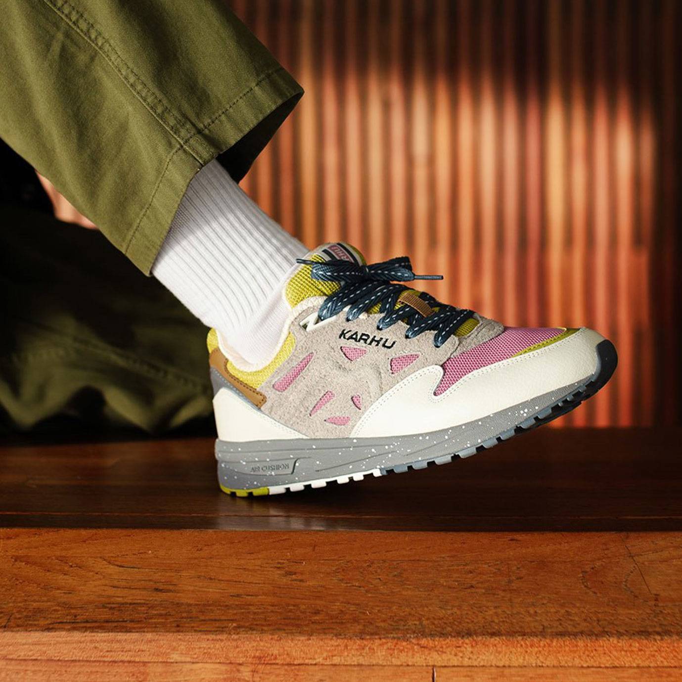 Karhu Legacy 96 lily white / lilas – Karhu US