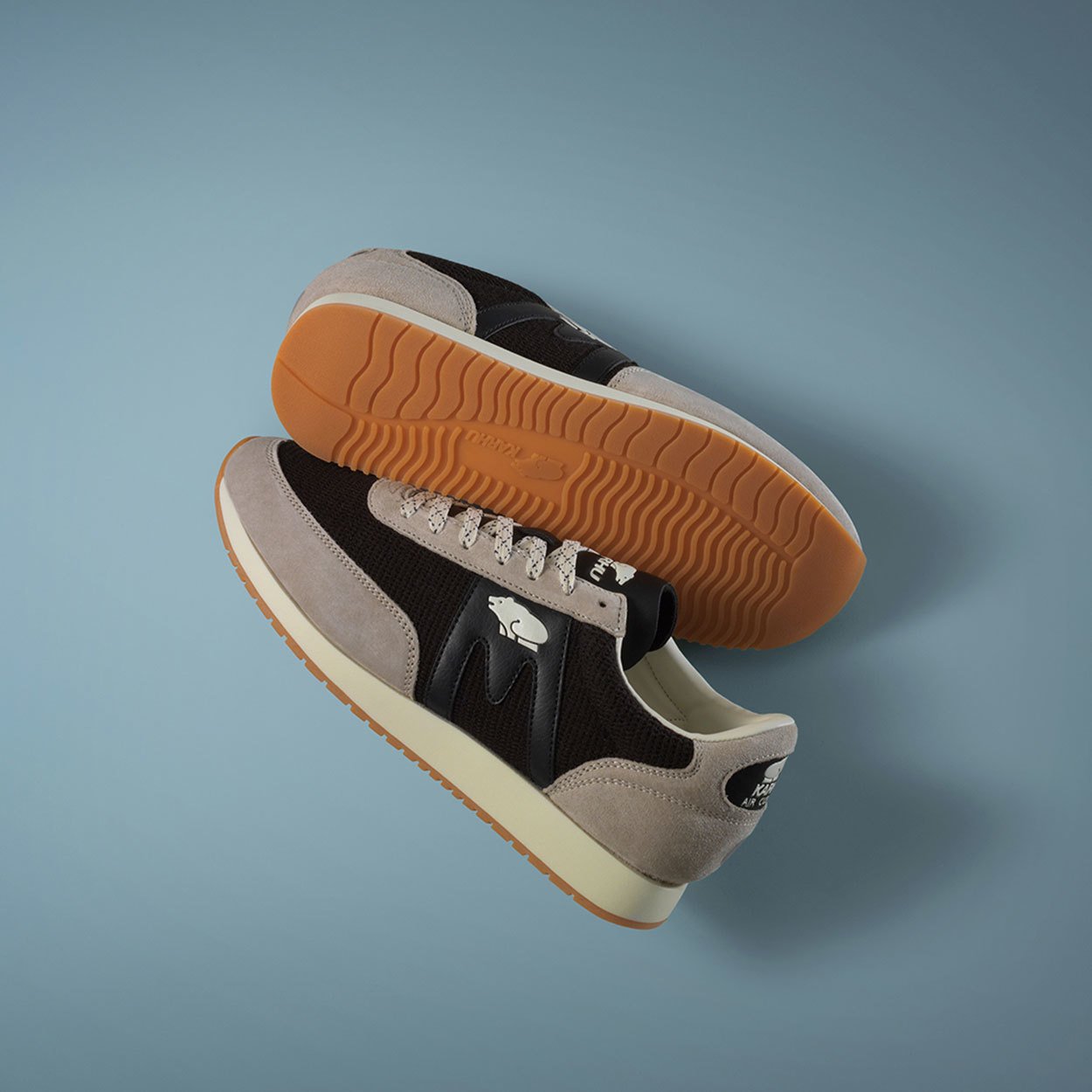 Karhu Albatross 82 - Silver Lining / Jet Black | Classic