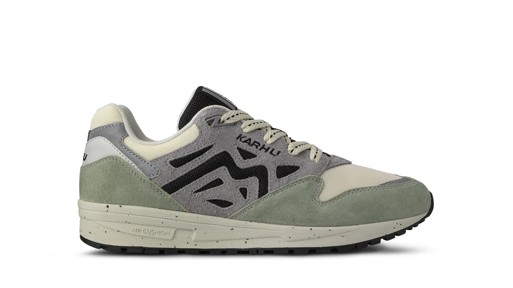 Karhu-Legacy-96-Tea-Jet-Black-