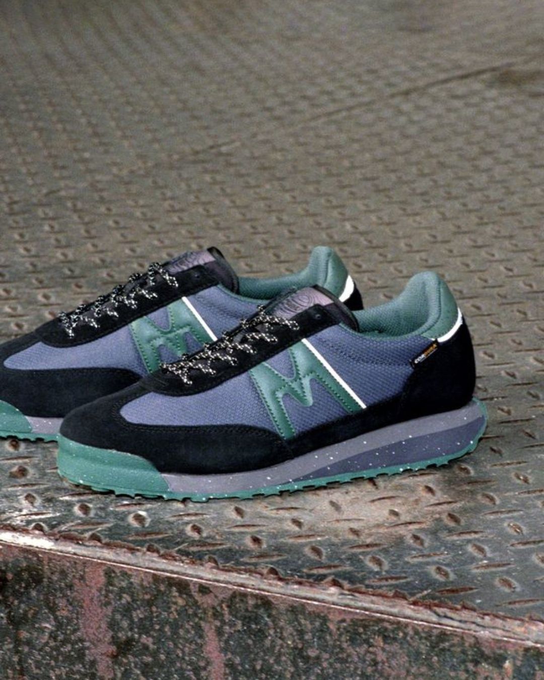 KARHU Mestari Control Caviar / Rain Forest F840013 | sneakers
