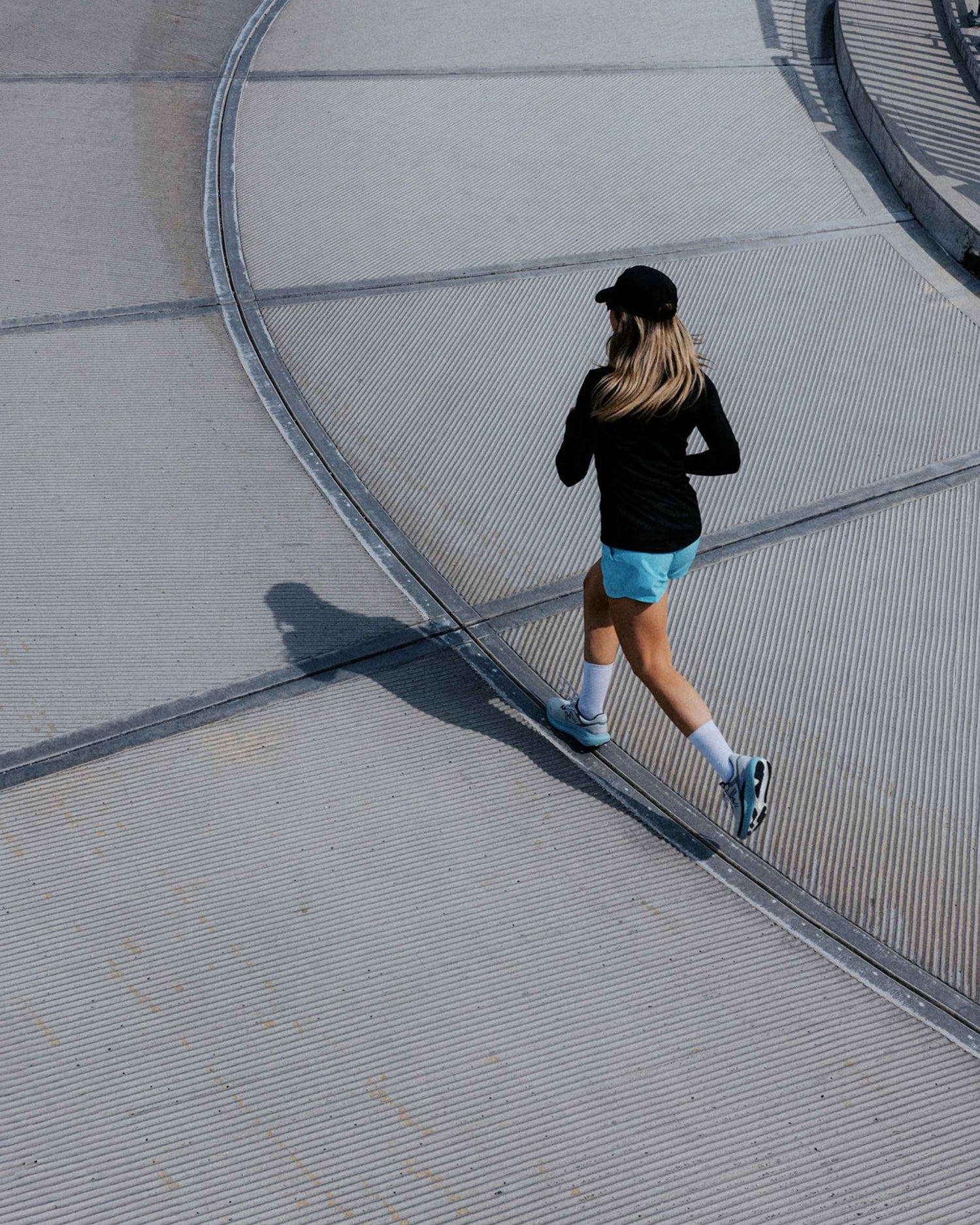 WOMEN'S MESTARI RUN 2.0 - MERCURY / PURPLE ROSE