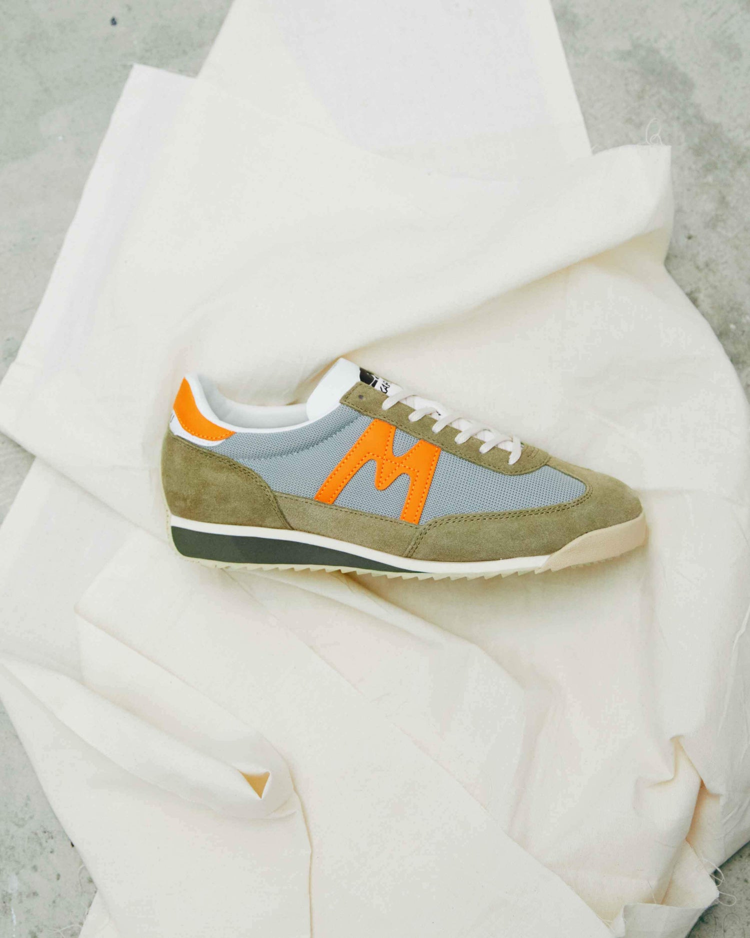 Karhu Mestari - Cedar / Bright Marigold F805084 | Lifestyle Sneakers