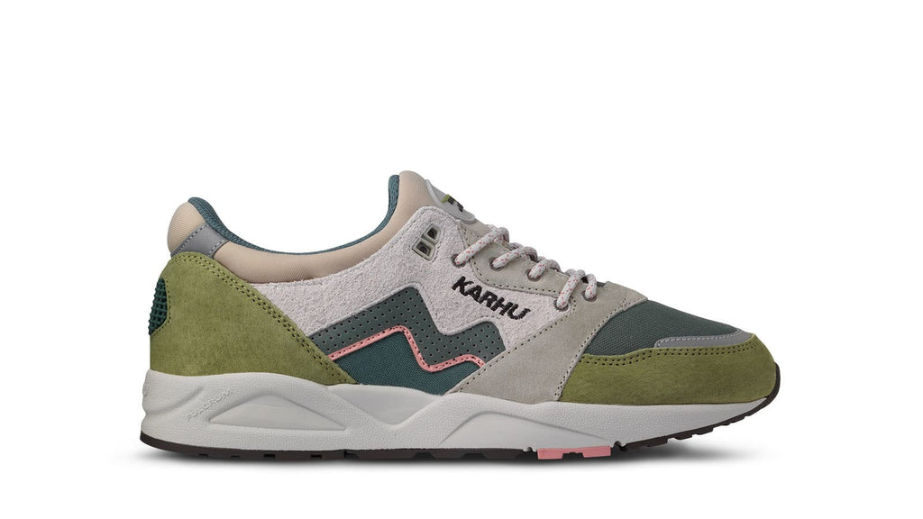 karhu-aria-95-sphagnum-dark-