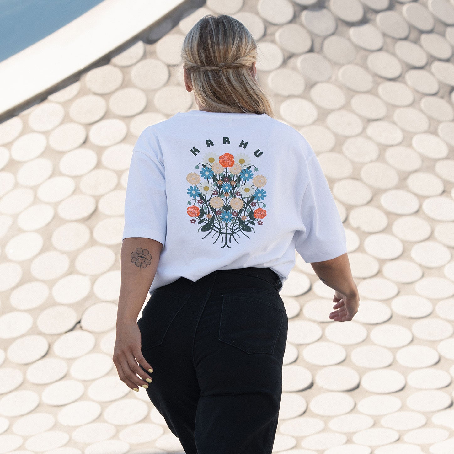FLOWER BOUQUET T SHIRT - BRIGHT WHITE / DOUGLAS FIR