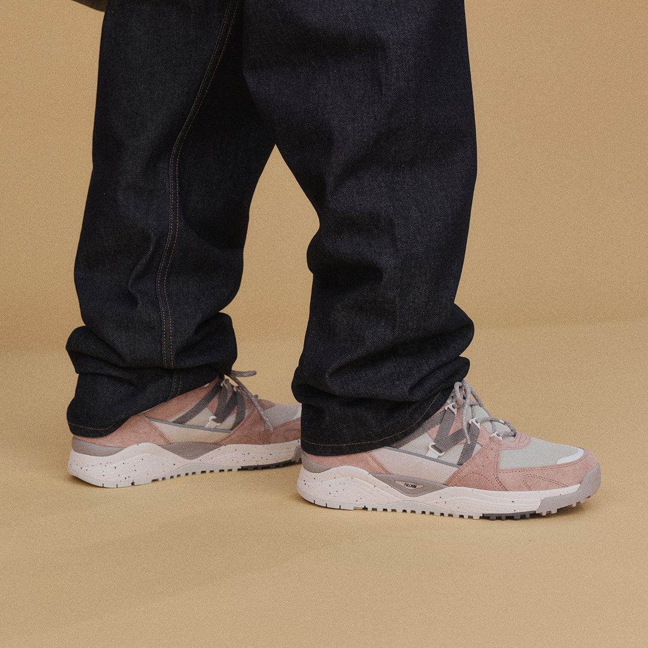 Karhu Fusion XC - Adobe Rose / Dark Gull Gray | Outdoor Sneakers